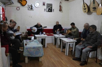 Sivas&rsquo;ta farklı konsept, bu kahvehanede oyun yok, m&uuml;zik var
