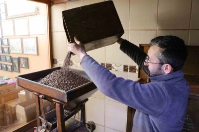 Sivas&rsquo;ta kahve değil, tarih &ouml;ğ&uuml;t&uuml;l&uuml;yor

