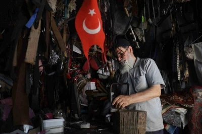 Sivas&rsquo;ta mesleğin son temsilcisi: 60 yıllık sara&ccedil; son d&ouml;nemlerde yurt dışına &uuml;retim yapıyor
