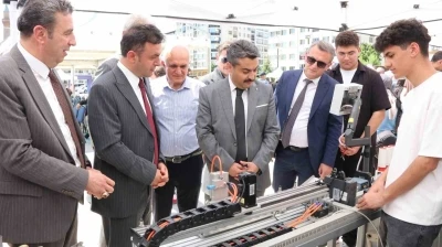 Sivas&rsquo;ta Mesleki ve Teknik Eğitim Okulları Tanıtım Şenliği D&uuml;zenlendi
