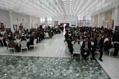 Sivas’ta öğrenciler, meslek sektörleri temsilcileri ile buluştu
