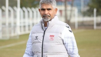 Sivasspor'da beklenmedik karar! İsmet Taşdemir'le yollar ayrıldı
