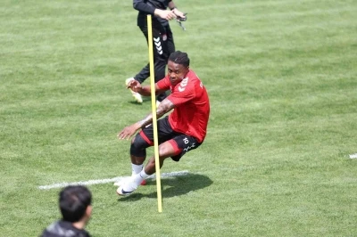 Sivasspor&rsquo;da &Ccedil;orum FK mesaisi
