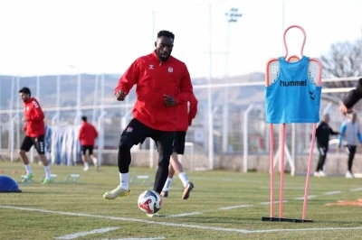 Sivasspor&rsquo;da Esenler Erokspor hazırlıkları başladı
