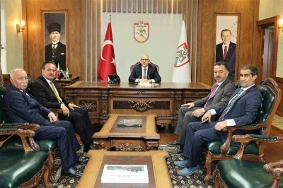 Sivasspor&rsquo;da yeni y&ouml;netim arayışı s&uuml;r&uuml;yor
