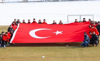 Sivasspor&rsquo;dan T&uuml;rk bayrağaın y&ouml;nelik saldırıya sert tepki
