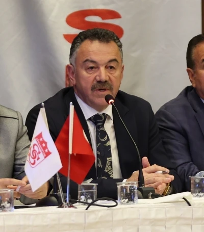 Sivasspor Divan Başkanı Ali Yavuz&rsquo;dan camiaya birlik &ccedil;ağrısı
