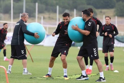 Sivasspor, g&uuml;&ccedil; depoluyor
