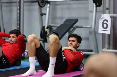 Sivasspor salonda &ccedil;alıştı
