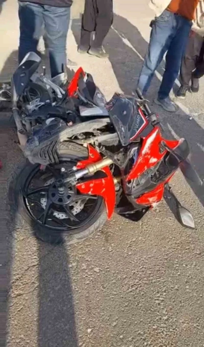 Siverek&rsquo;te otomobille &ccedil;arpışan gen&ccedil; motosikletli hayatını kaybetti
