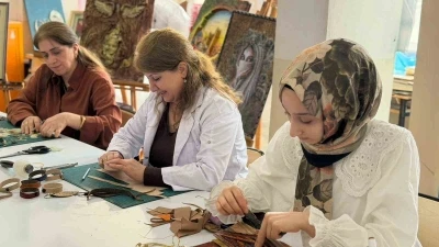 Siverek&rsquo;te sıfır atık bilinci el sanatlarıyla yaygınlaşıyor
