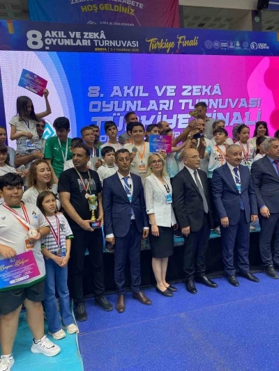 Siverekli &ouml;ğrenci akıl ve zeka oyunlarında T&uuml;rkiye birincisi oldu
