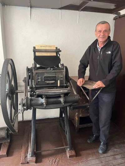 Sivrihisar’da 180 yıllık matbaa baskı makinesi halen çalışıyor
