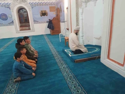 Sivrihisar Kurşunlu Camii&rsquo;nde &ccedil;ocuklara &ouml;rnek teşvik
