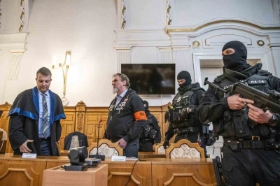 Slovakya’da Başbakan Fico’ya suikast girişiminde bulunan saldırgana 21 yıl hapis cezası
