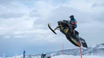 SNX T&uuml;rkiye D&uuml;nya Kar Motosikleti Şampiyonası&rsquo;nda ilk g&uuml;n tamamlandı
