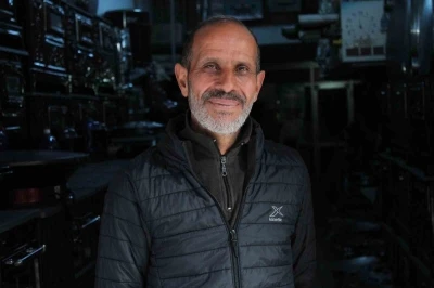 Soba satıcıları havaların iyice soğumasını bekliyor
