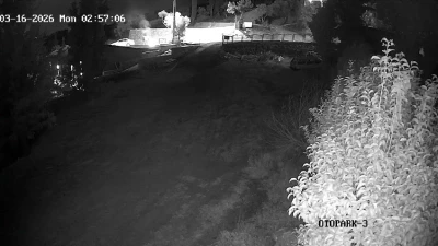 Sohbet ederken 4 metre y&uuml;kseklikten beton zemine d&uuml;şt&uuml;
