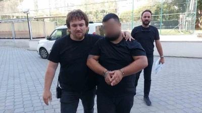 Sokak ortasında eşini darp edip ateş açan şahıs tutuklandı
