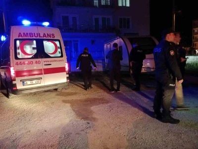 Sokak ortasında silahla başından vurulmuş halde bulundu
