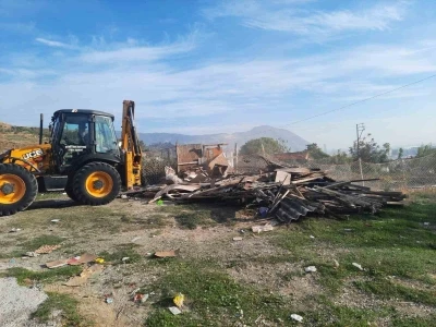 Söke Belediyesi’nden kaçak keçi ağıllarına müdahale
