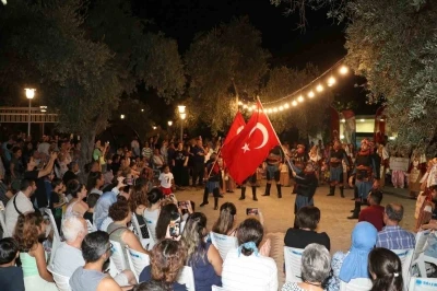 Söke’de Halk Dansları Buluşması renkli görüntülere sahne oldu
