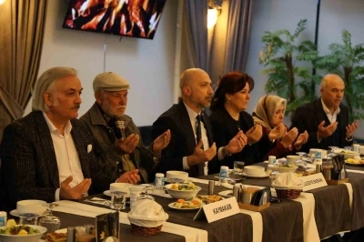 S&ouml;ke&rsquo;de protokol huzurevi sakinleriyle iftar sofrasında buluştu
