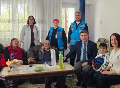S&ouml;ke&rsquo;de yaşlı &ccedil;ınarları ziyaret edip, moral verdiler

