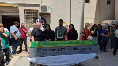 S&ouml;ke&rsquo;nin sevilen doktoru Op. Dr. Kaplan, g&ouml;zyaşlarıyla uğurlandı
