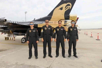 SOLOTÜRK Gösteri ekibi TEKNOFEST için yapacağı gösteriye böyle hazırlandı
