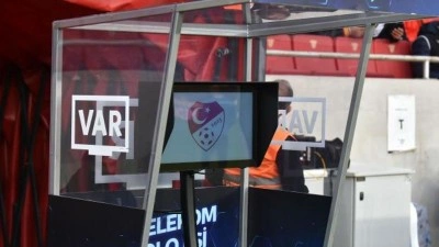 Son dakika: Galatasaray-Trabzonspor ma&ccedil;ının VAR hakemi a&ccedil;ıklandı