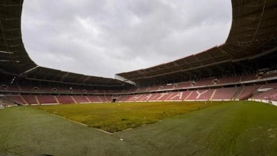 Son gol&uuml; Atsu atmıştı: Depremde tahrip olan Hatay Stadı i&ccedil;in tarih verildi