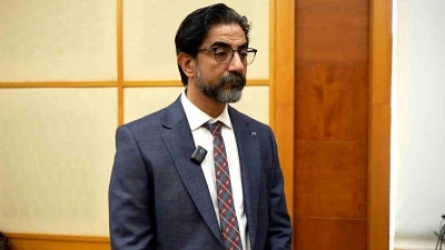 Sosyal medya akımı hastanelik etti: &lsquo;A4 kağıdına sığmam gerekiyor&rsquo; diye diyete başladı, 2 yıldır tedavi alıyor
