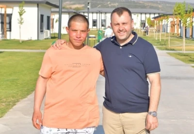 Sosyal medyada yaptığı paylaşımla gündem olan asker İbrahim, yemin töreni sırasında ailesi ve yakınlarıyla bir araya geldi
