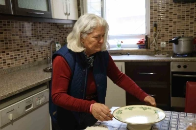 Söylediklerini sadece kendisi anlıyor
