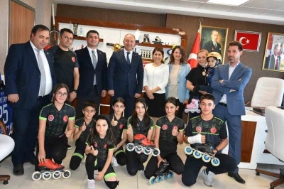 Speed Skating spor kulübü yönetiminden Çakmur’a ziyaret

