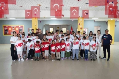 Spor festivali, &ouml;zel ihtiya&ccedil;lı &ouml;ğrencilerin y&uuml;z&uuml;n&uuml; g&uuml;ld&uuml;rd&uuml;
