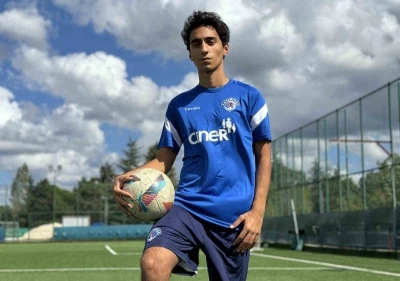 Spor ile eğitim hayatını başarıyla birleştiren Ali Nezihi Abay’ın hedefi Türkiye’yi yurt dışında temsil etmek
