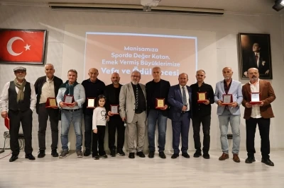 Spora katkı sunan 78 isme plaket
