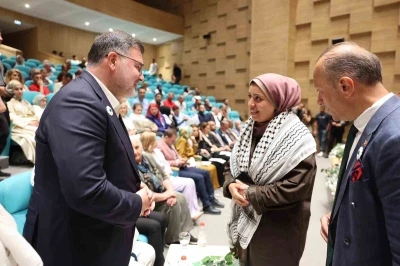 Srebrenitsa&rsquo;nın sessizliğinden Gazze&rsquo;nin feryadına: "Acı aynı, g&ouml;zyaşı aynı"
