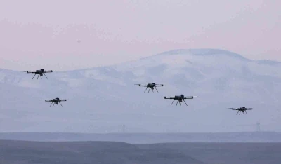 STM&rsquo;nin s&uuml;r&uuml; İHA&rsquo;ları, ger&ccedil;ek m&uuml;himmatla hedefi vurdu
