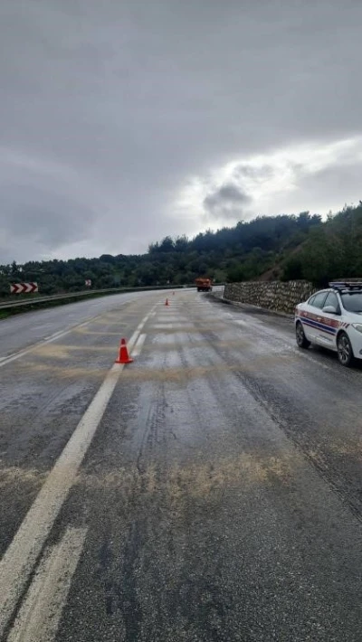 Su birikintisine karşı kaplama ve kumlama &ccedil;alışması
