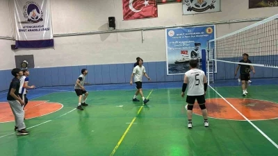 Şuhut Belediye Hisar Spor&rsquo;da hedef şampiyonluk

