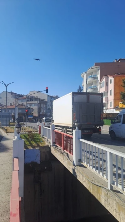 Şuhut&rsquo;ta dron destekli trafik denetimi yapıldı
