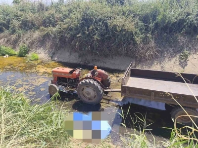 Sulama kanalına devrilen traktörün sürücüsü hayatını kaybetti
