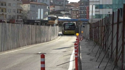 Sultanbeyli’de yılların trafik çilesi sona erdi: Vatandaş sevinçten çığlık attı
