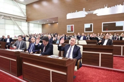 Sultangazi Belediyesi&rsquo;nin 2025 Faaliyet Raporu meclis onayından ge&ccedil;ti
