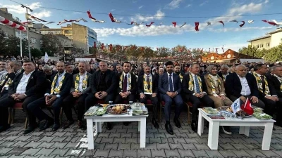 Sultangazi’de Adıyaman Kültür Buluşmaları’nda Latif Doğan rüzgarı esti
