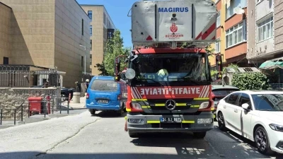 Sultangazi&rsquo;de meslek y&uuml;ksek okulunda yangın
