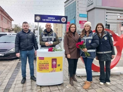 Sungurlu polisi kadınlara ‘KADES’i anlattı
